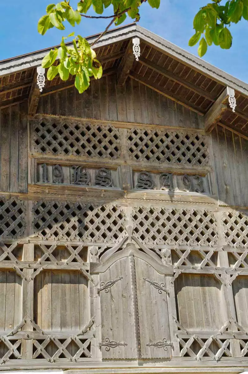 Lechner Holzbau landwirtschaftliche Wohngebäude Betriebsgebäude